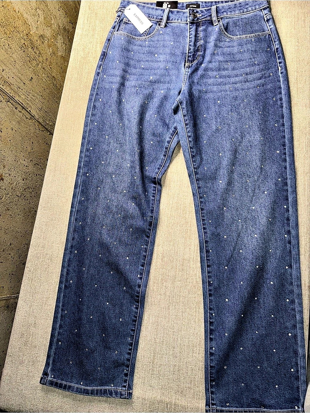 Express Embellished Rhinestone Straight Leg Jeans Size 10 NWT $98
